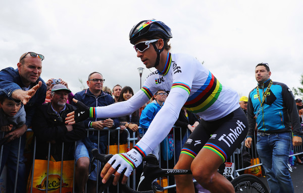 Historická chvíľa: Famózny Peter Sagan vyhral 2. etapu Tour de France a je v žltom drese!!!