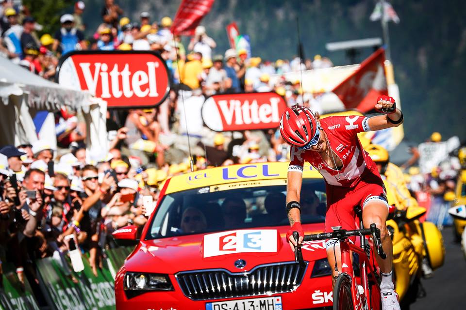 Zakarin sa v 17. etape Tour vyšplhal do cieľa ako prvý, Peter Sagan má prakticky v hrsti piaty zelený dres