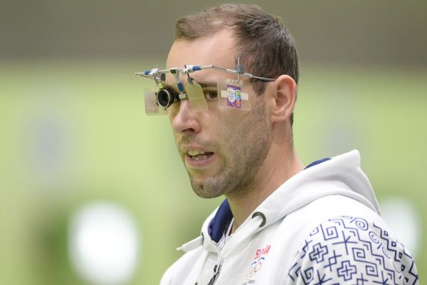 Skvelý Juraj Tužinský si vystrieľal top 5 vo vzduchovej pištoli 60